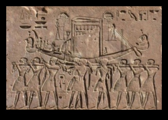 Obeliscuri și ofrande: practici rituale în templele egiptene