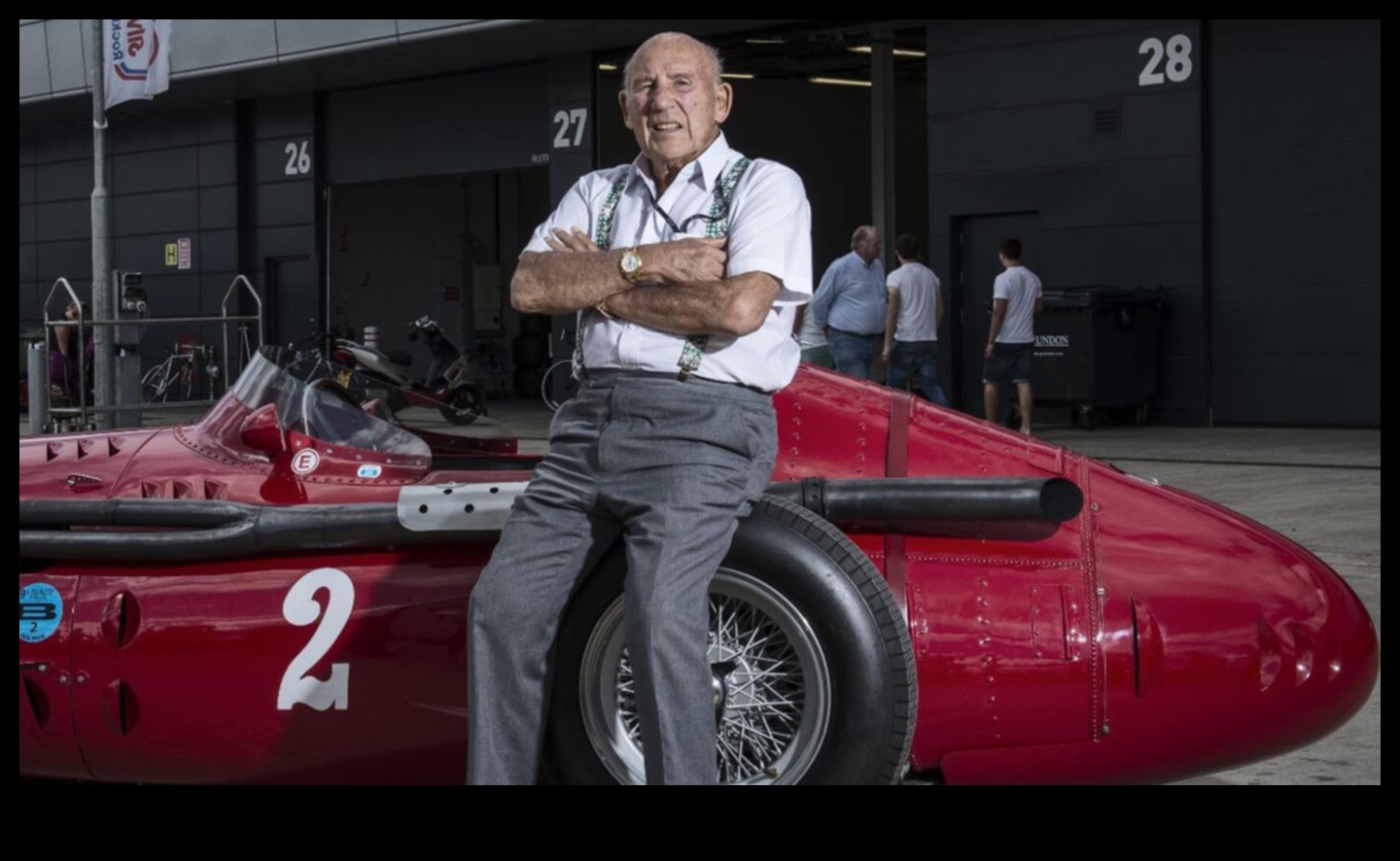 Legende de curse: profiluri ale figurilor emblematice din istoria sporturilor cu motor