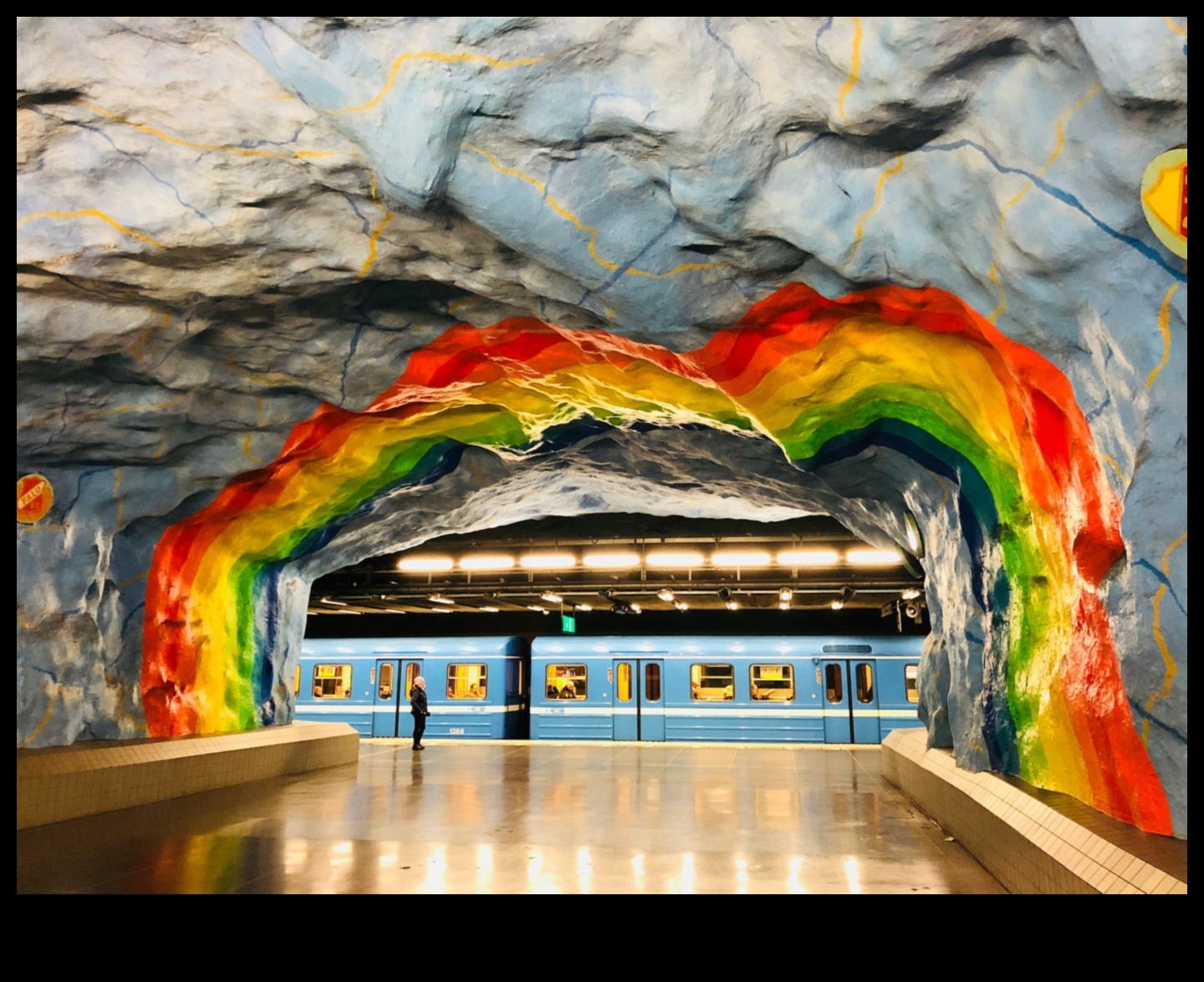 Metro Mozaics Povești ale orașului, țesute în transportul public 2 Mozaice metrou: povești diverse împletite în transportul public