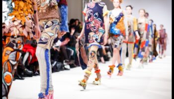 Sculpted Style Stories: Creați narațiunea călătoriei dvs. în stil